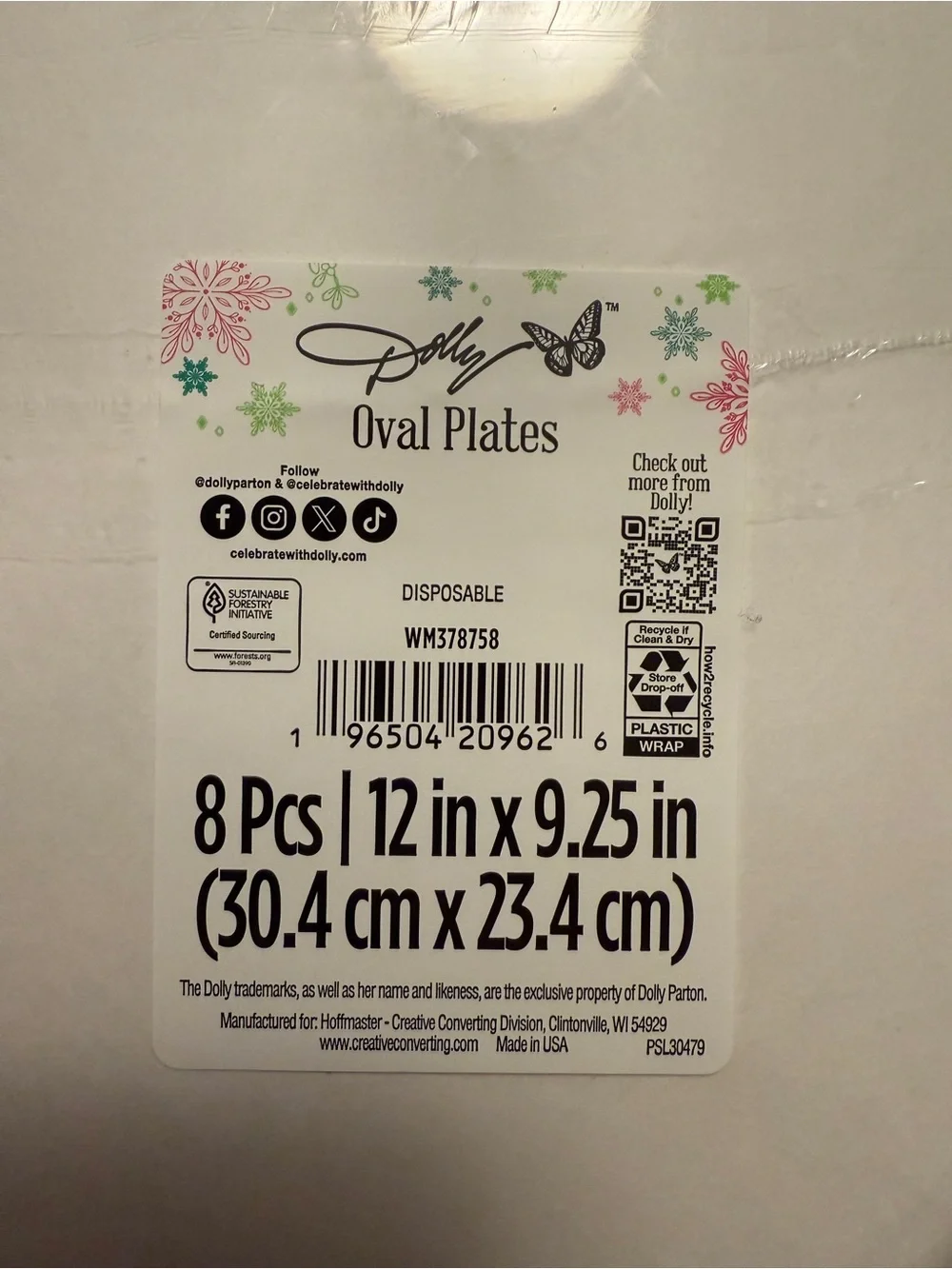 Dolly Parton Mint, Red & Gold 'Holly Dolly' Holiday Dinner Plates & Napkins